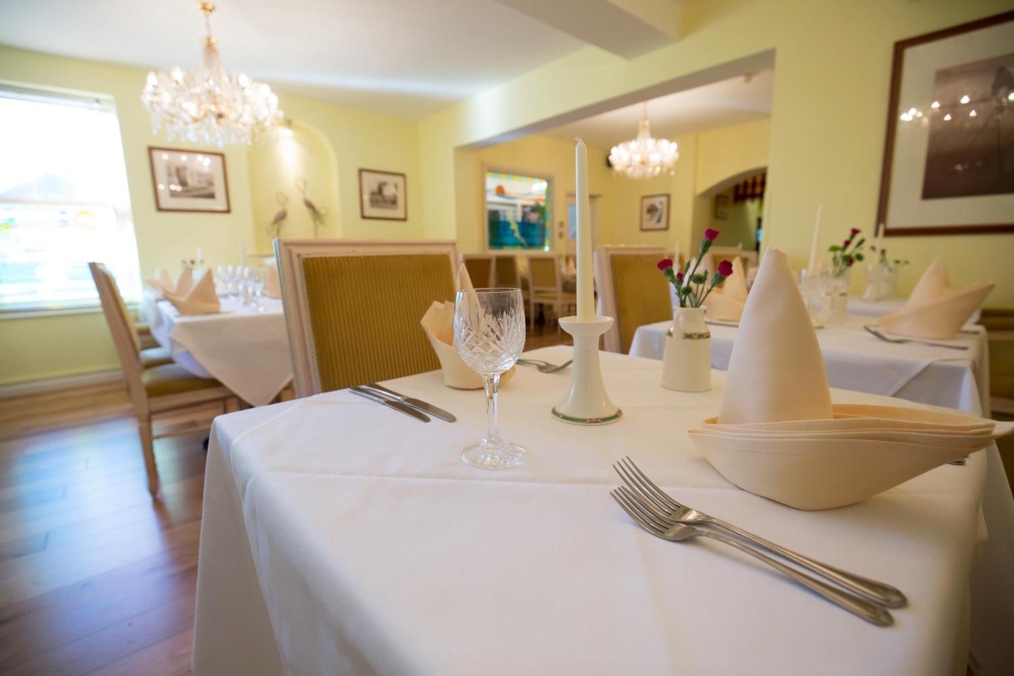 The Peacock Townhouse Hotel Kenilworth - Warwick 외부 사진