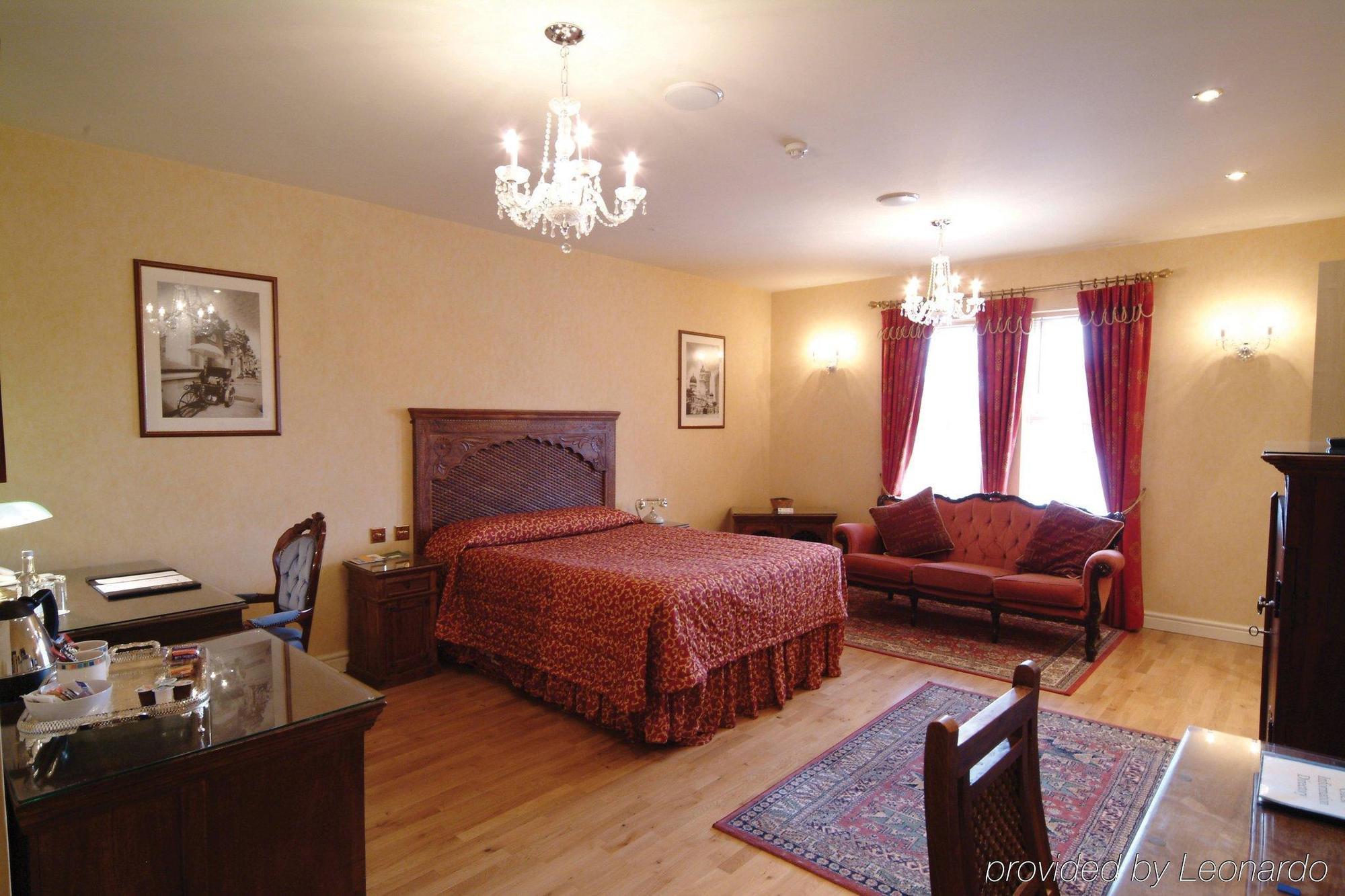 The Peacock Townhouse Hotel Kenilworth - Warwick 객실 사진