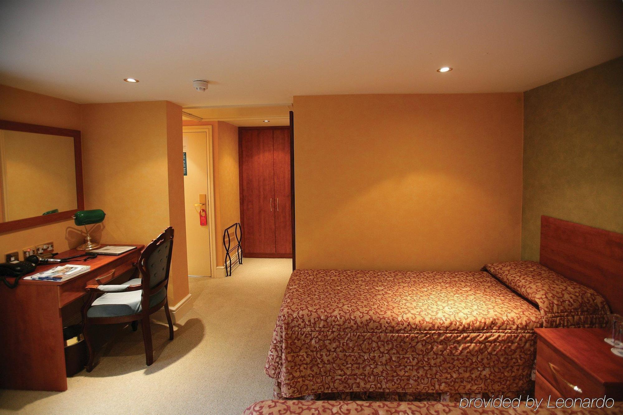 The Peacock Townhouse Hotel Kenilworth - Warwick 외부 사진