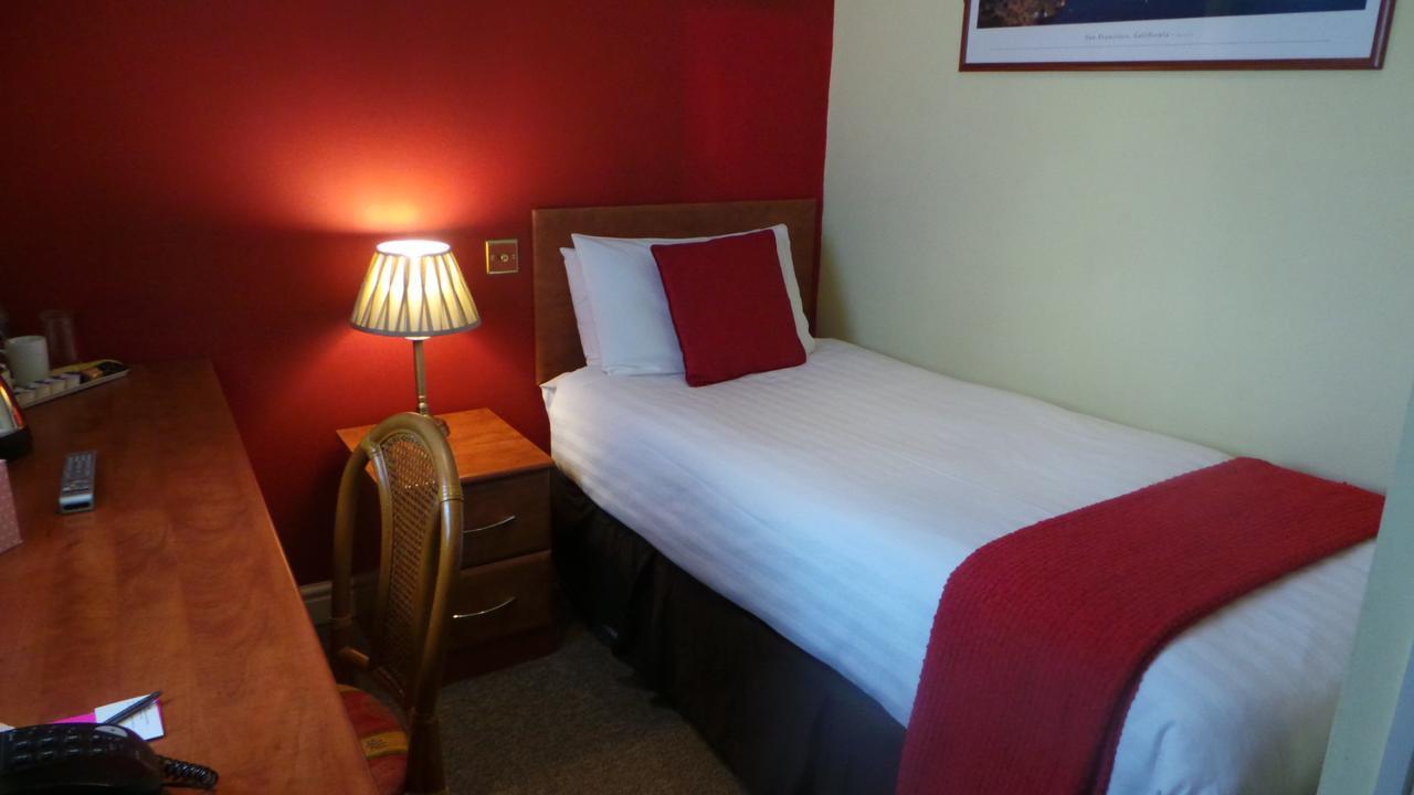 The Peacock Townhouse Hotel Kenilworth - Warwick 외부 사진