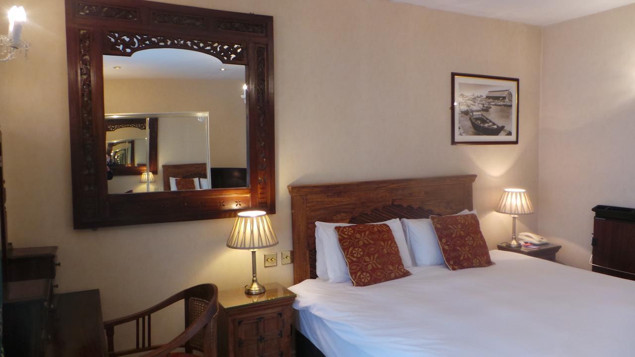 The Peacock Townhouse Hotel Kenilworth - Warwick 외부 사진