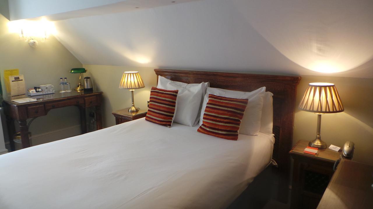 The Peacock Townhouse Hotel Kenilworth - Warwick 객실 사진